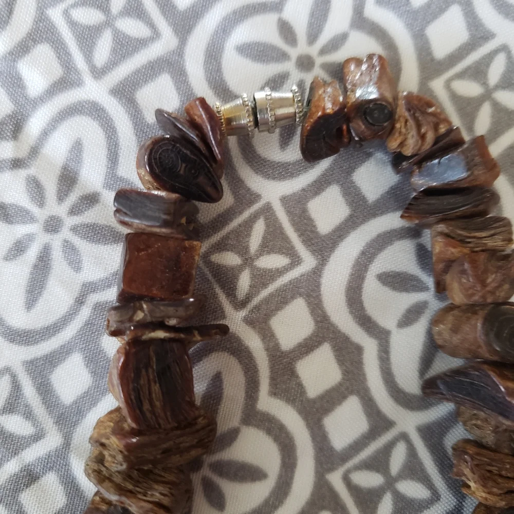 Vintage Wood chunk necklace - Picture 3 of 3